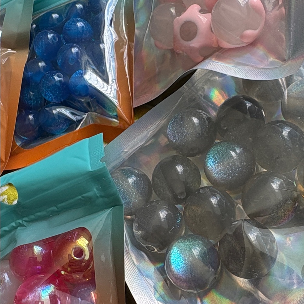 Assorted Iridescent Craft Beads - Pink, Blue, Purple, blue - FULL LOT - Picture 9 of 9